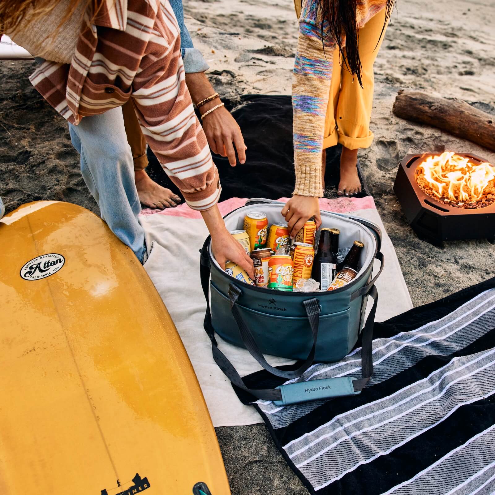 Carryout™ Soft Cooler 30 L - Hydro Flask Outlet