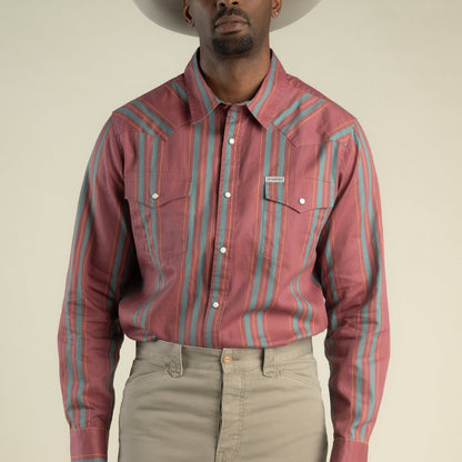 The Wyatt Pearl Snap Long Sleeve Print Shirt