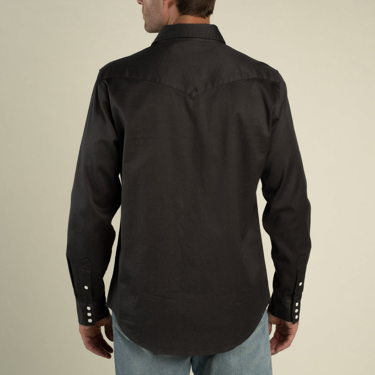 The Wyatt Pearl Snap Long Sleeve Solid Shirt